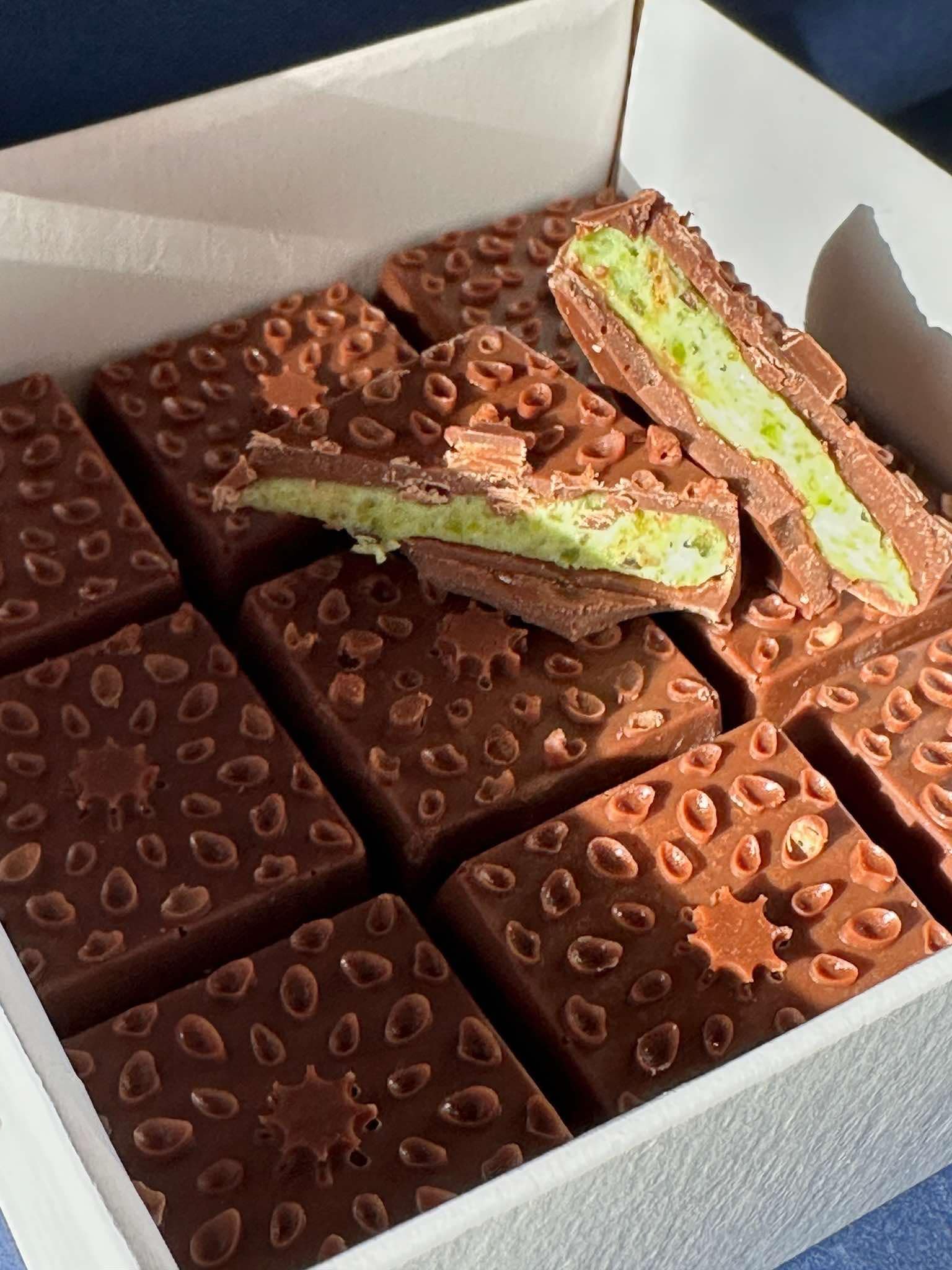 Chocolats Fourrés à la Pistache